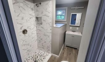 14 Highland Ave, Augusta, ME 04330