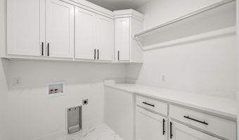 706 E F M 597, Abernathy, TX 79311