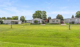 3316 Lakeland Dr, Arcadia, MI 49613