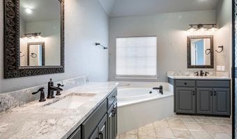 4144 Towne Green Cir, Addison, TX 75001
