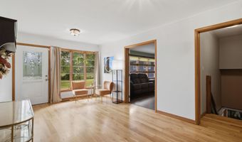 912 W Pleasant St, Aurora, MO 65605