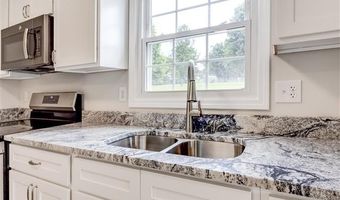 138 Springhill Dr, Bardstown, KY 40008