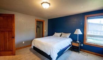 20087 Beaver Ln, Bend, OR 97703