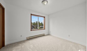 424 E Manor Ave, Anchorage, AK 99501