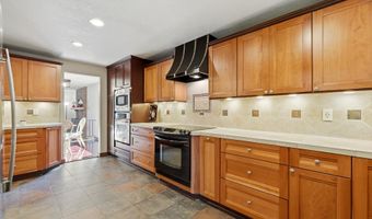 19365 SW CLARION Ct, Beaverton, OR 97003