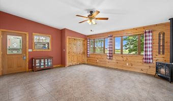 6544 Mohawk Rd, Allenton, WI 53002