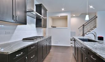 620 N Sullivan St, Addison, IL 60101