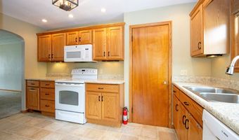 927 Heltman, Ashland, OH 44805