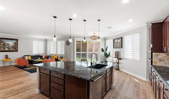 5627 Spanish Valor Rd, Las Vegas, NV 89135