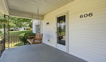 606 E Main St, Albion, IN 46701