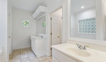 52 Eastgate Dr, Brandon, MS 39042