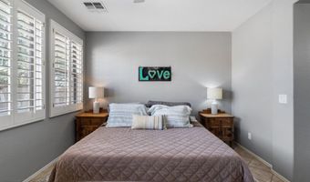 1608 W KURALT Dr, Anthem, AZ 85086