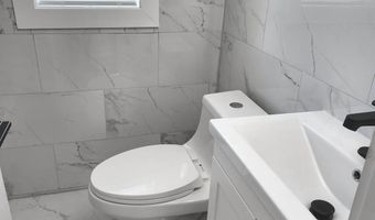 3809 V St SE 202, Washington, DC 20020