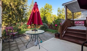 394 Long St, Amherst, OH 44001