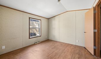 751 Washington St 32, Auburn, MA 01501