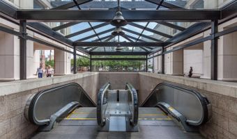 1301 N COURTHOUSE Rd N #812, Arlington, VA 22201