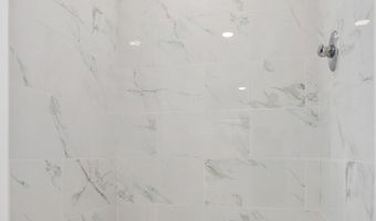 1750 W Woodland Ave, Addison, IL 60101