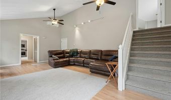 20 Oak Hill Dr, Exeter, RI 02822