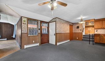 8275 MERTZTOWN Rd, Alburtis, PA 18011