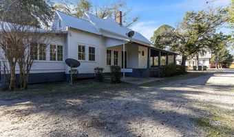 411 S Hutchinson Ave, Adel, GA 31620