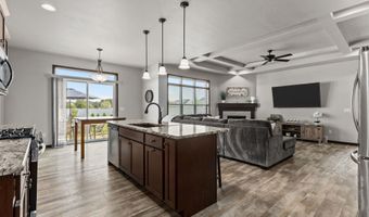 2818 W HIDDEN PINE Dr, Appleton, WI 54913