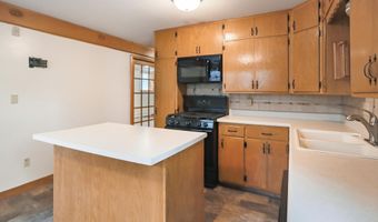 1231 N Kline St, Aberdeen, SD 57401