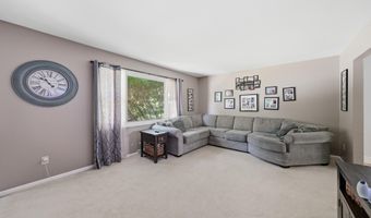 2 Melissa Ct, Albany, NY 12205