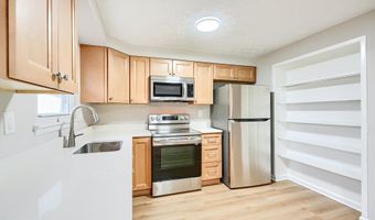 422 MACHIAS Pl, Baltimore, MD 21220