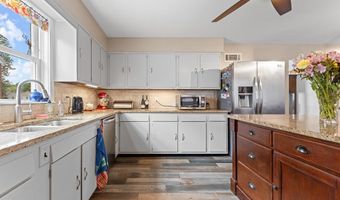 958 Cornell Dr, Alliance, OH 44601