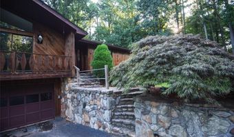 3570 Castlehill Ct, Tucker, GA 30084