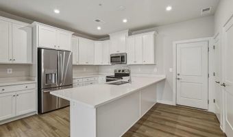 20280 NEWFOUNDLAND Sq, Ashburn, VA 20147