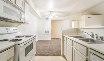 231 W Horizon Ridge Pkwy 921, Henderson, NV 89012