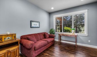 61525 Meeks Trl, Bend, OR 97702