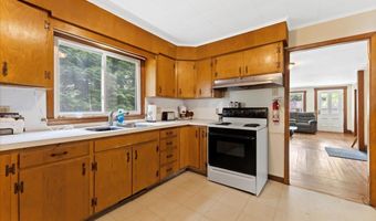 215 Dewey St, Bennington, VT 05201