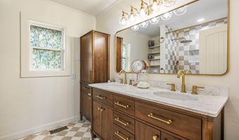 602 Patterson St, Anderson, MO 64831
