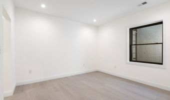 6921 GRANBY St, Bethesda, MD 20817