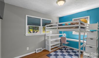 17 Azalea Rd, Arden, NC 28704