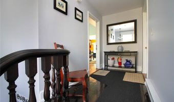 75 Pelham St C, Newport, RI 02840