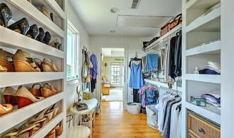 33 Withington Rd, Narragansett, RI 02882