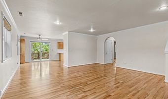 380 Hemlock Ln, Ashland, OR 97520