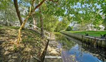1527 N Harrison St, Algonquin, IL 60102