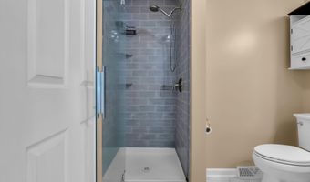 1516 Mizzen Ave, Beachwood, NJ 08722