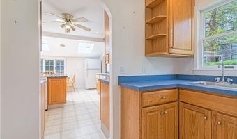 43 Standish Rd, Jamestown, RI 02835