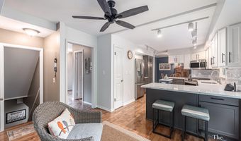 493 Edgeworthe Dr SE, Ada, MI 49301