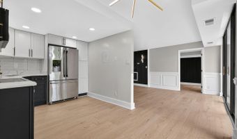 1401 N RHODES St 604, Arlington, VA 22209