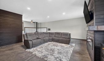 16 Hadley Ln, Blanchard, ID 83804