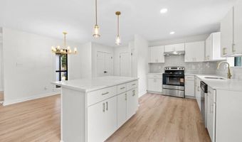 4076 OAK Rd, Bartlett, TN 38135