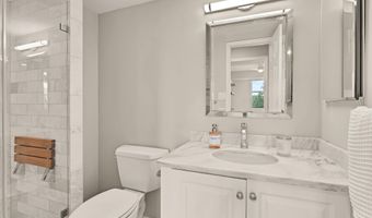 5000 BATTERY Ln 804, Bethesda, MD 20814