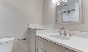 304 FORBES St A, Annapolis, MD 21401