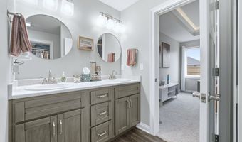 1603 Hickory Holw, Auburn, IN 46706